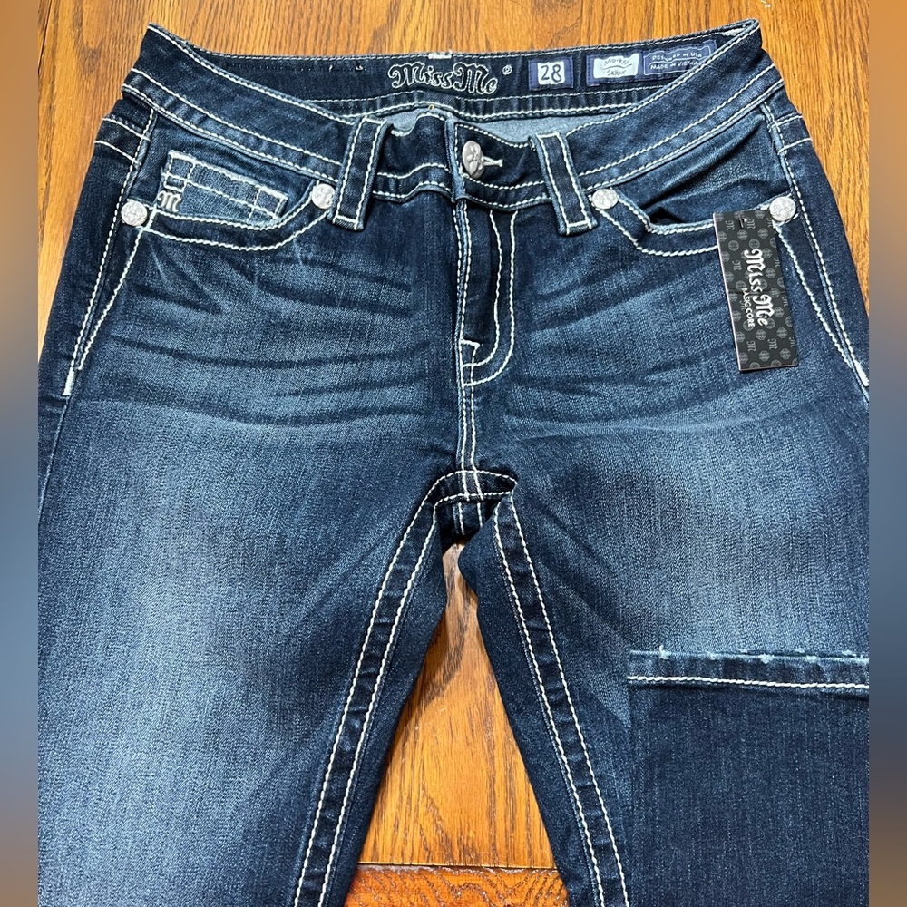 NEW Size 28 Miss Me Jeans